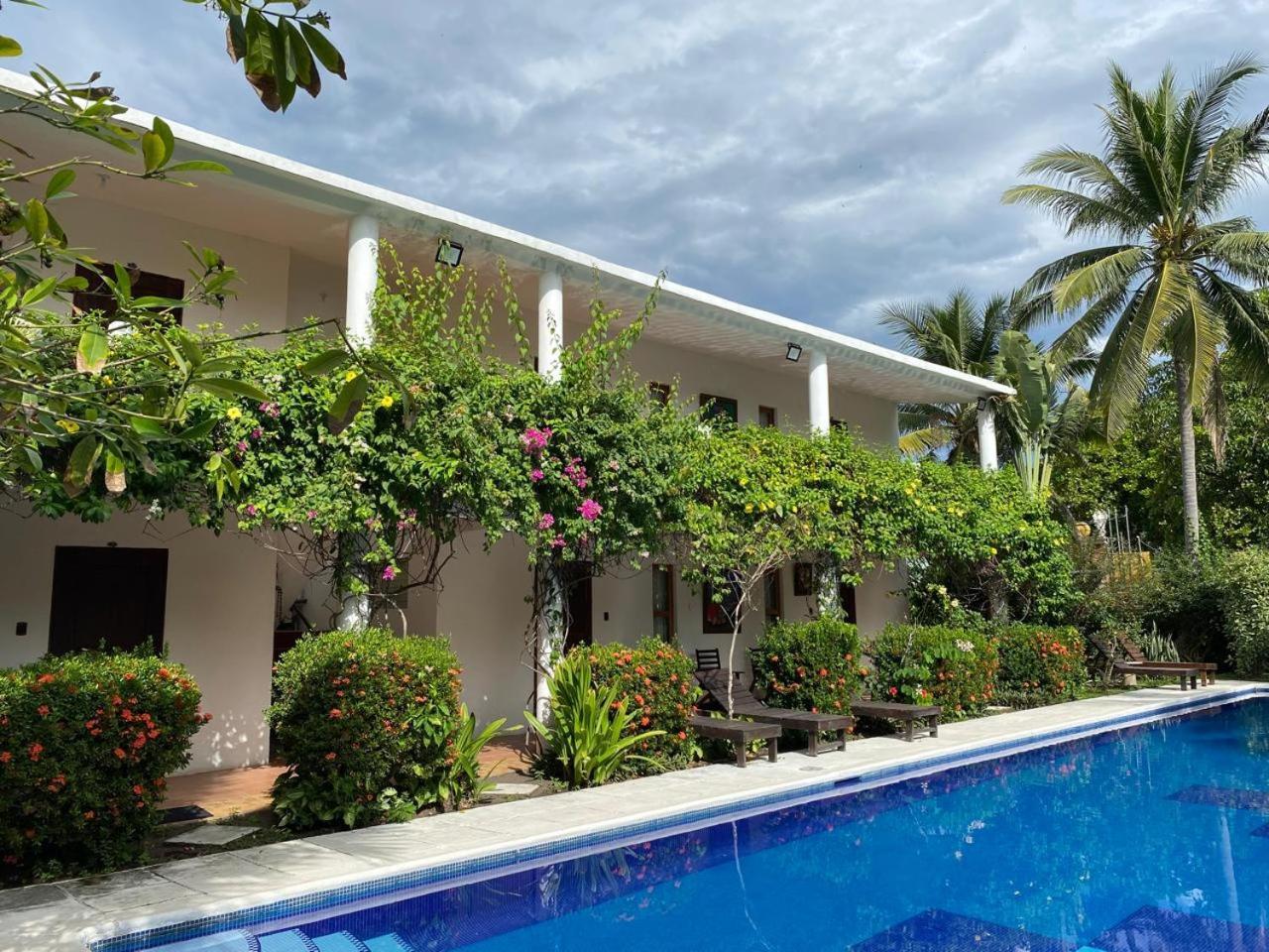 Hotel Atelie Del Mar Монтеррико Экстерьер фото